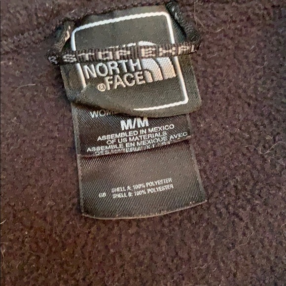 Women’s size Medium Black North Face Fleece Zip Up - Picture 3 of 6